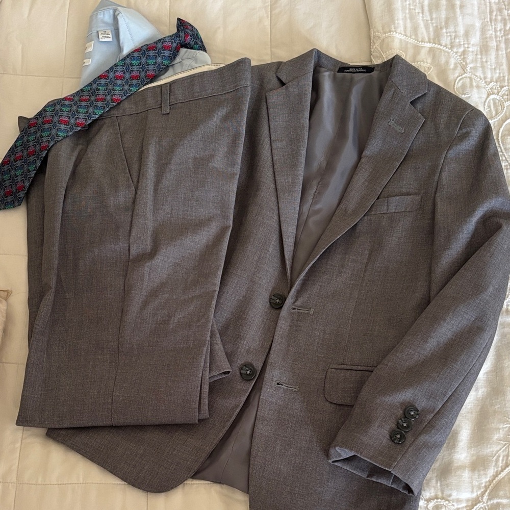 Chaps Kids Gray Suit Set